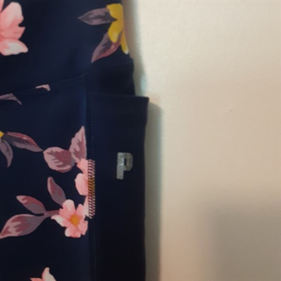 PINK Victoria’s Secret Ultimate Floral Leggings Navy Blue Size S - Picture 3 of 8